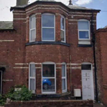 Sleeps 6! Contractor - Prime Location