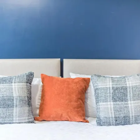 Apartamento Sleeps 6! Contractor - Prime Location